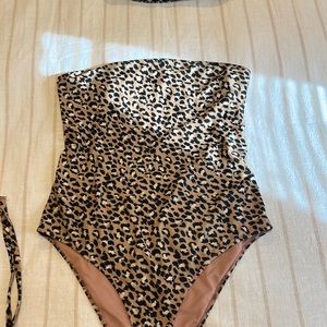 Aerie bathing suit- strapless
